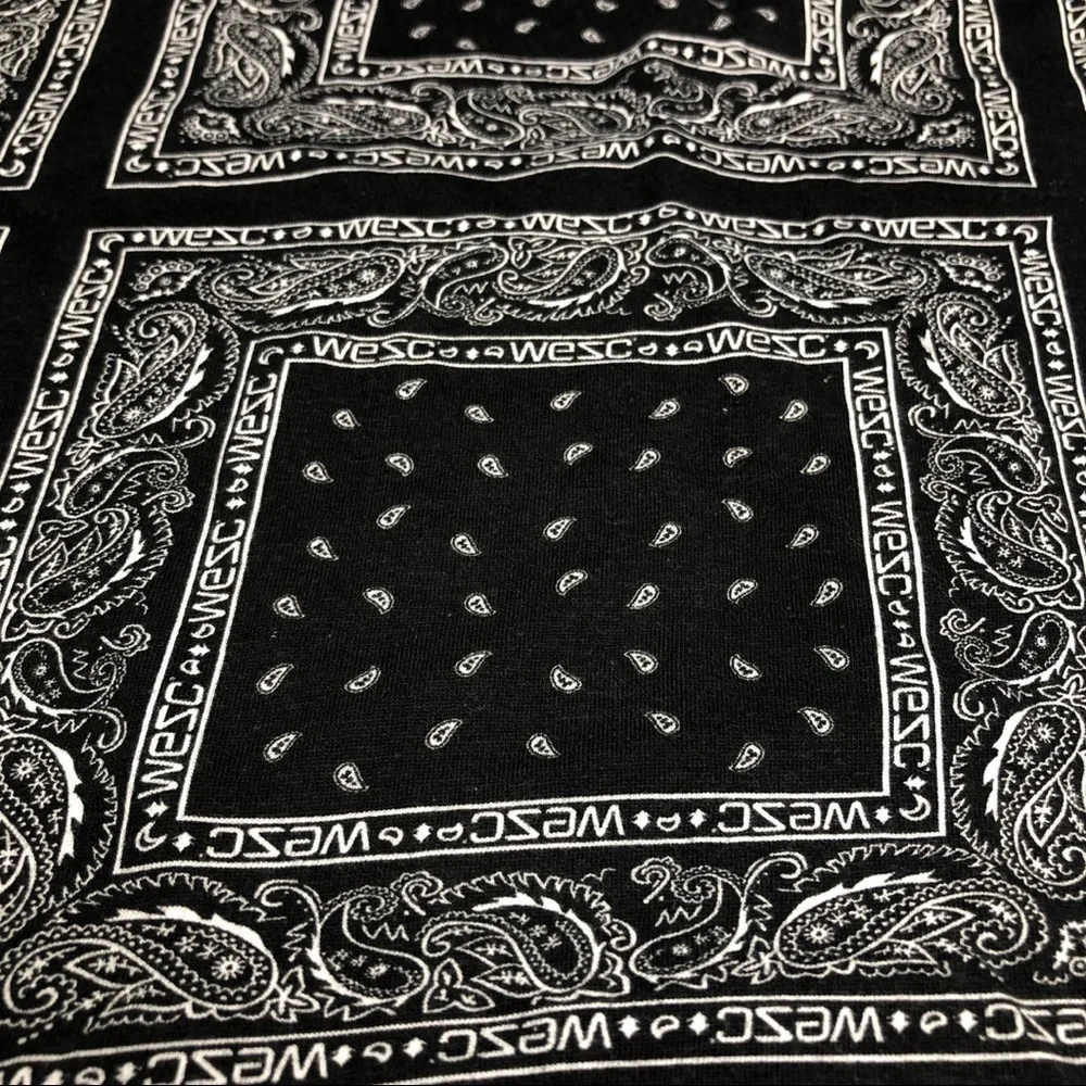 WESC Black Bandanna T-Shirt Unisex L/XL